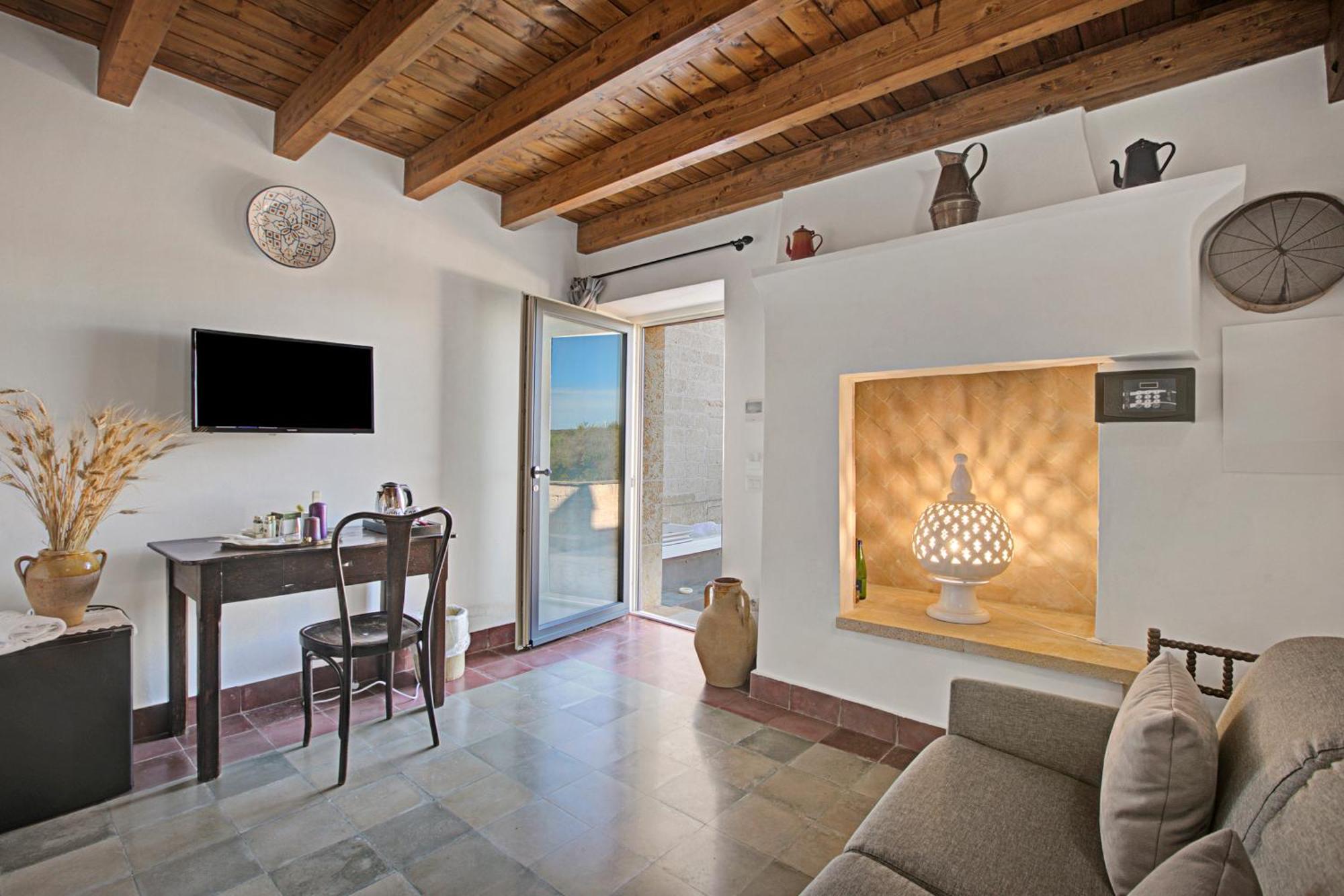 Hotel Masseria Antoglia 4*